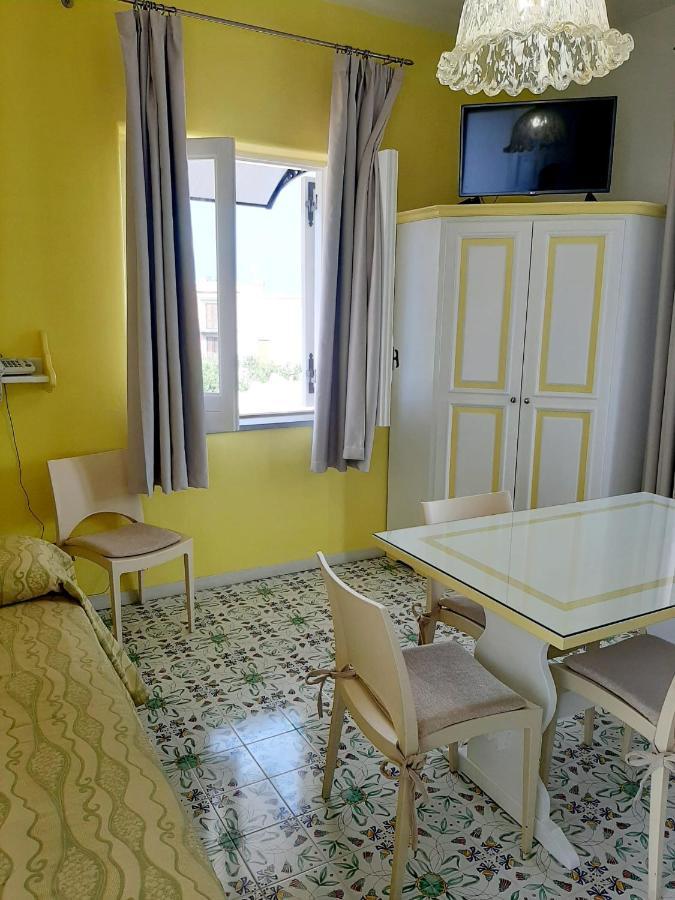 Hotel Residence Mendolita Lipari  Bagian luar foto