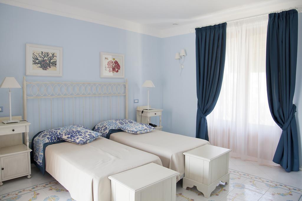 Hotel Residence Mendolita Lipari  Bagian luar foto
