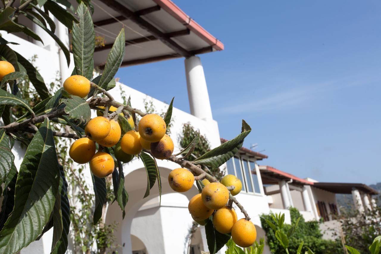 Hotel Residence Mendolita Lipari  Bagian luar foto
