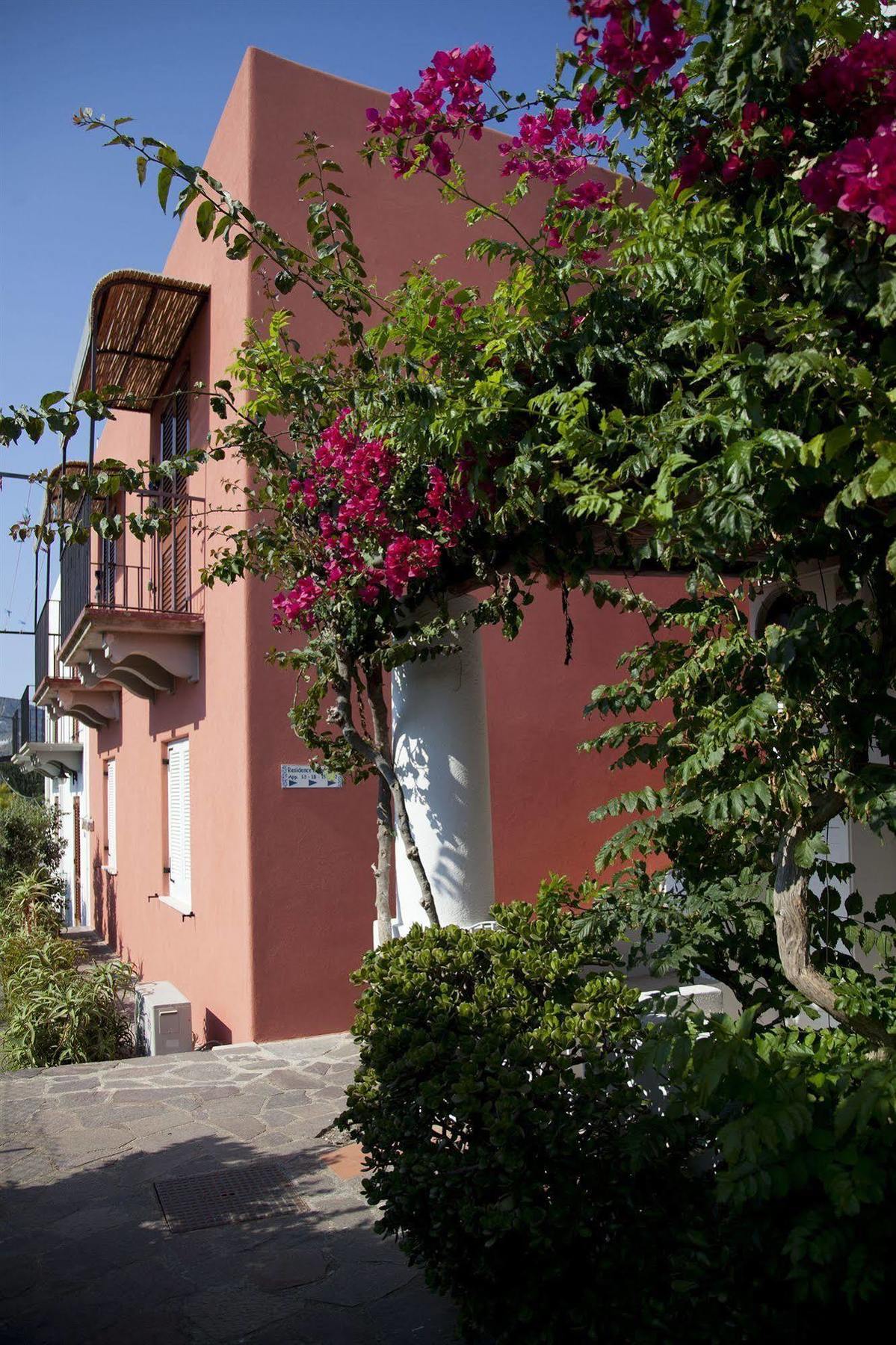Hotel Residence Mendolita Lipari  Bagian luar foto