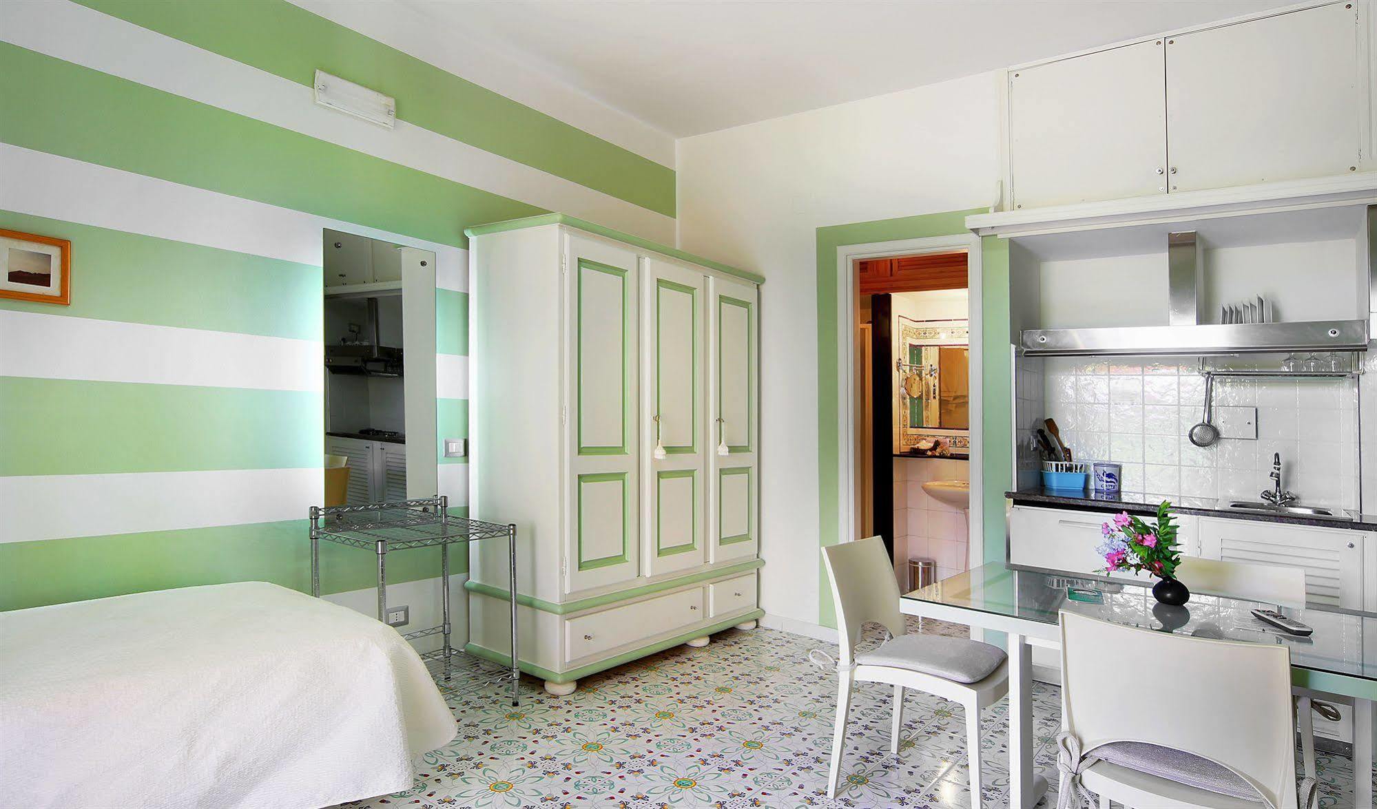 Hotel Residence Mendolita Lipari  Bagian luar foto