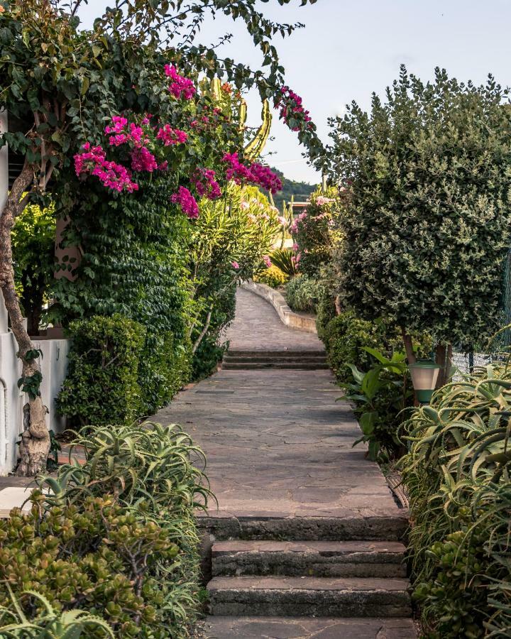 Hotel Residence Mendolita Lipari  Bagian luar foto